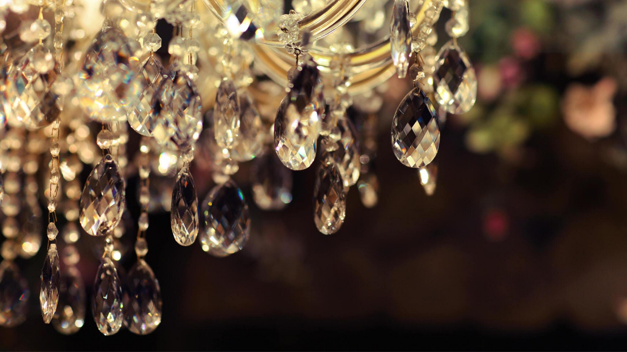 Professional Guide On Types of Chandelier Crystals
