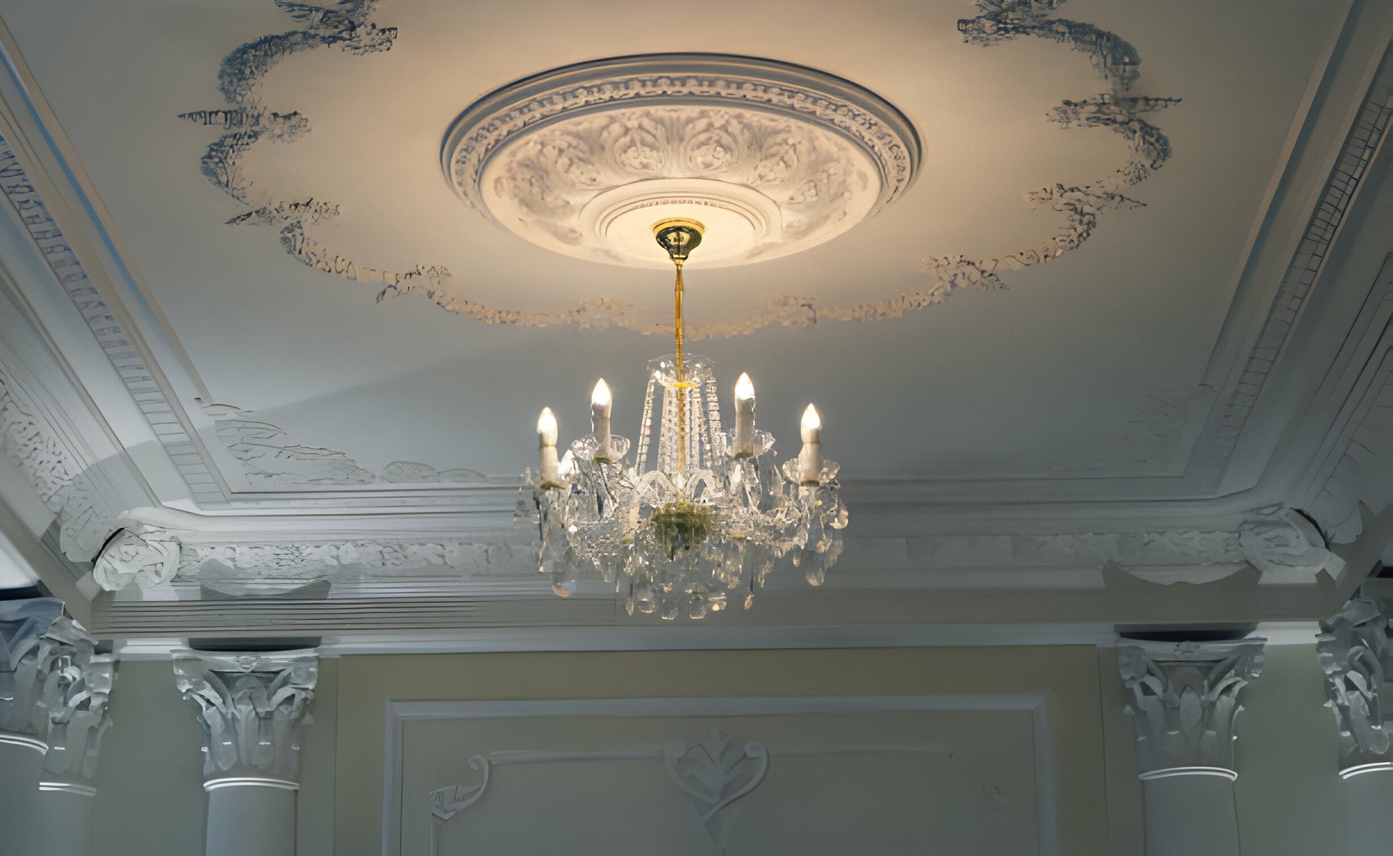 Chandelier Buying Guide 2024: Choose The Dazzling Piece For Your Ceiling