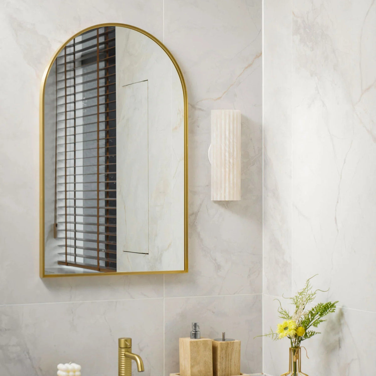 Alvia Alabaster Wall Light - Per Order
