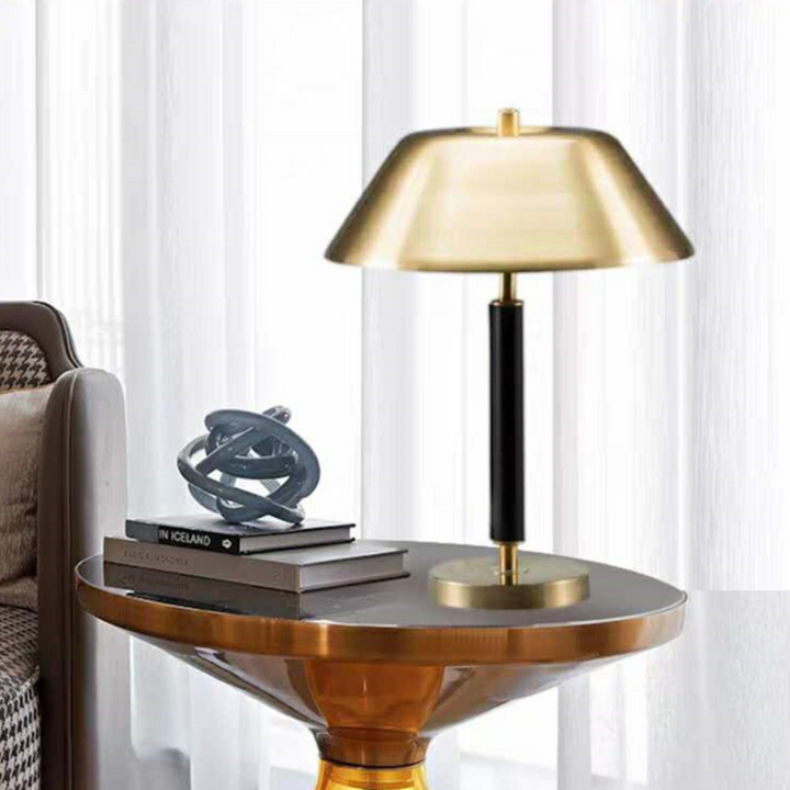 Franklin simple design table lamp with modern minimalist style