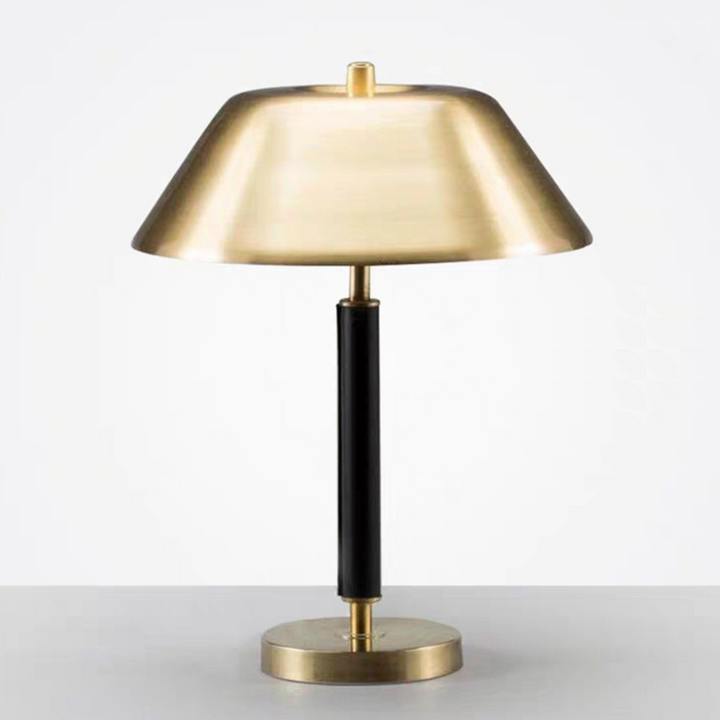 Franklin simple design table lamp for modern interiors
