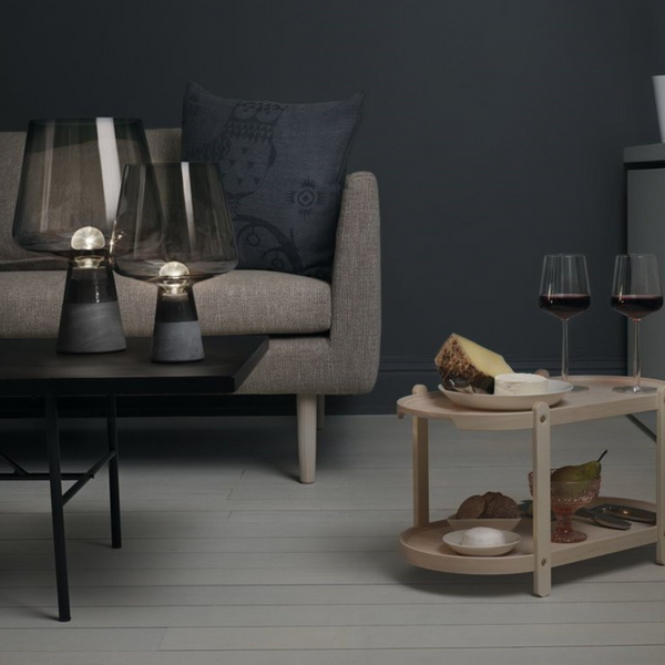 Leyman glass table lamp with elegant transparent design