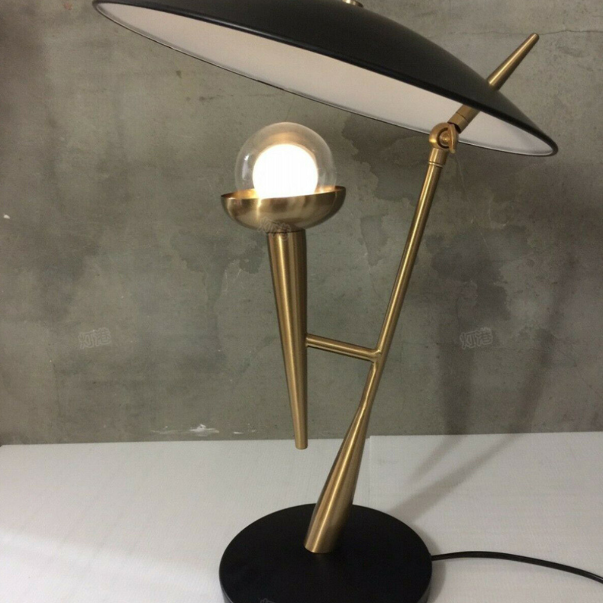 Lumino-Microphone-Shaped-Modern-Bedside-Table-Lamp-6