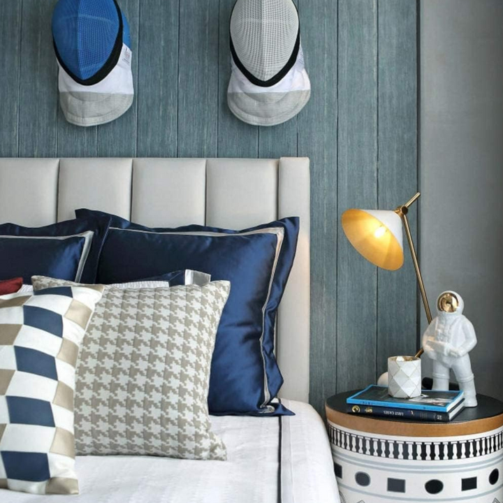 ustrous modern table lamp with sleek polished finish