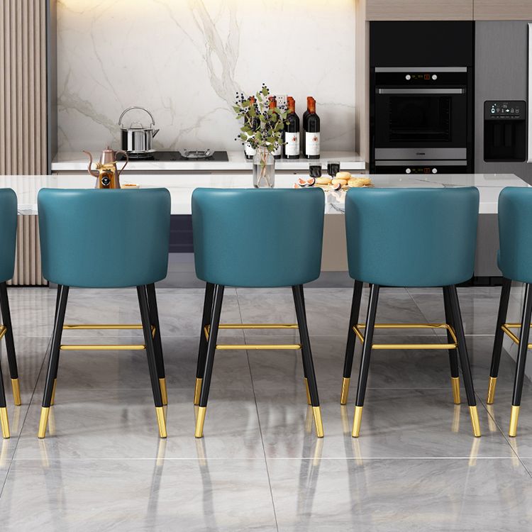 Noah Bar Stools – Elegance with a Glamorous Touch