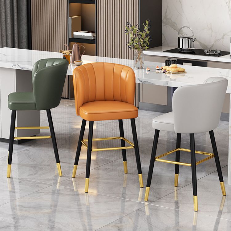 Noah Bar Stools – Elegance with a Glamorous Touch