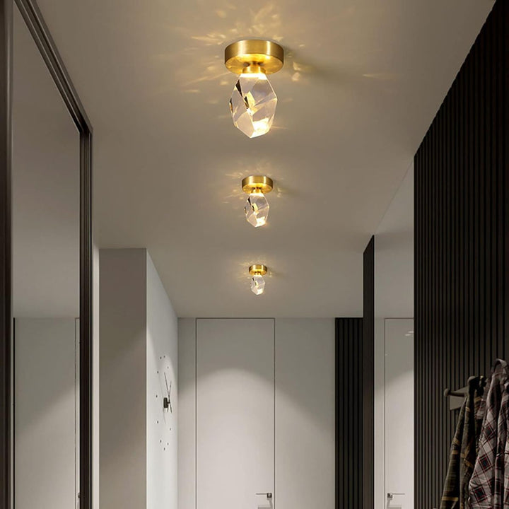 QLD 1715D single crystal pendant light with gold finish, featuring elegant and sparkling design