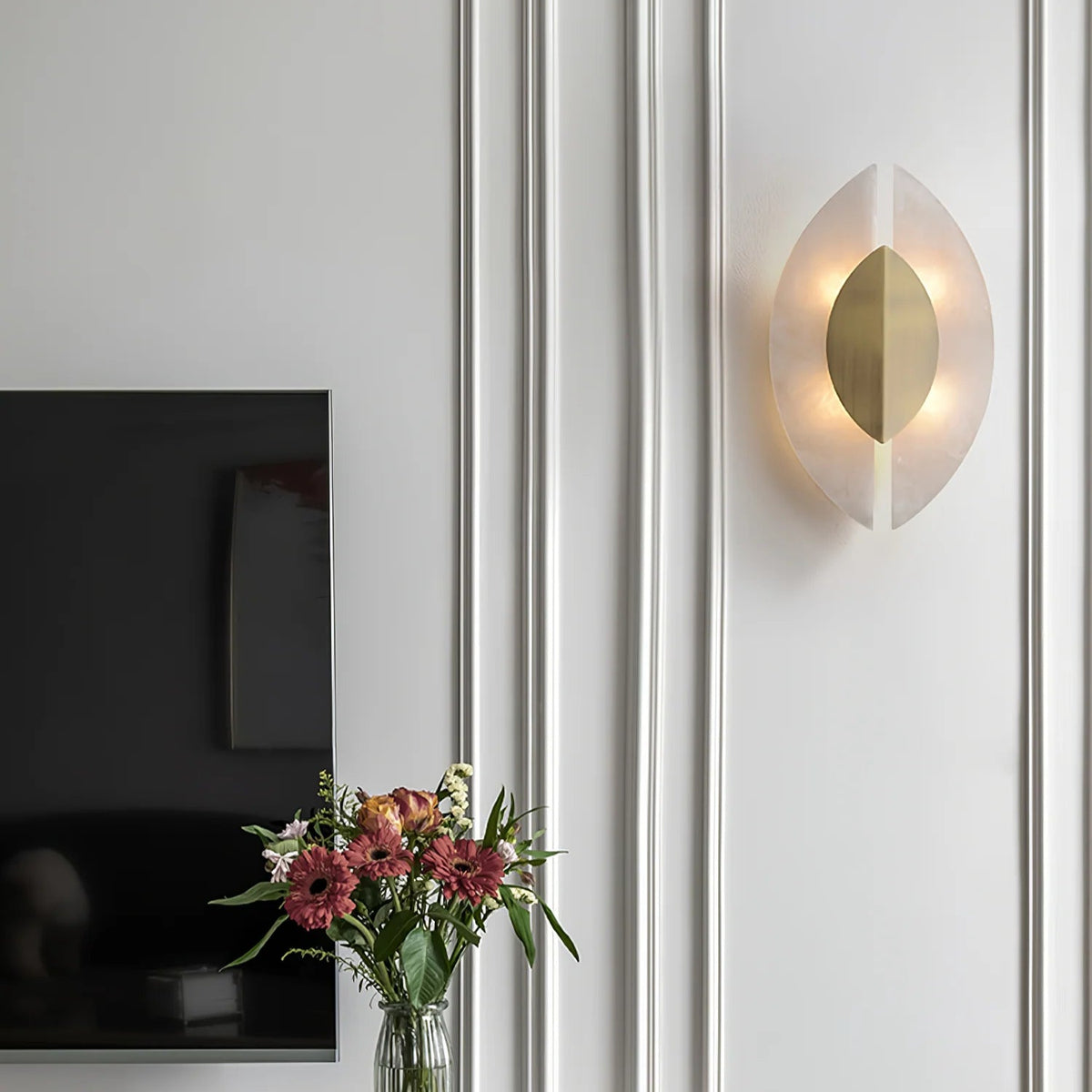 Solari Alabaster Leaf Sconce - Pre Order