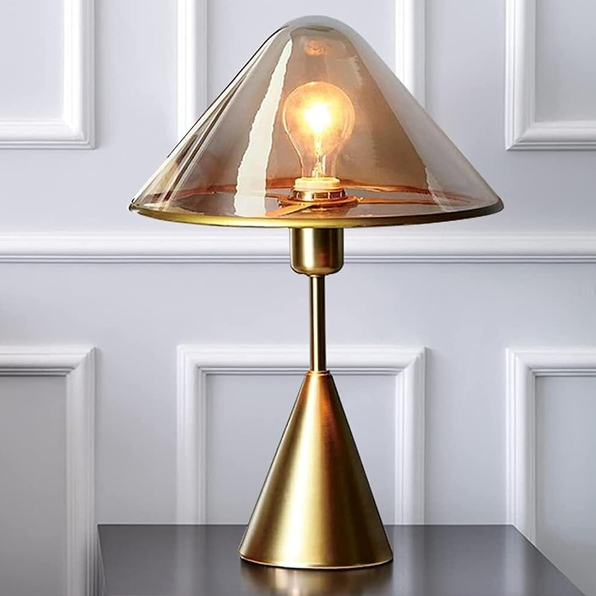 Venus Mushroom-Shaped Clear Glass Shade Table Lamp