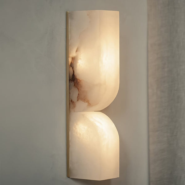 Modern alabaster wall light sconce – sleek design with smooth natural stone finish for elegant ambient lighting.