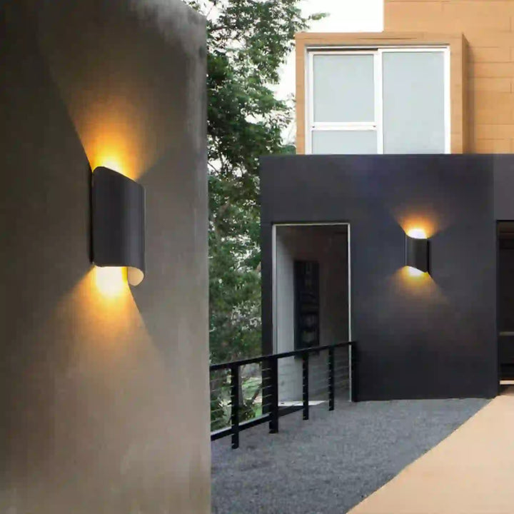LAAR WAVE Wall Light | Elegant LED Outdoor Lighting Solution – Elegant ...