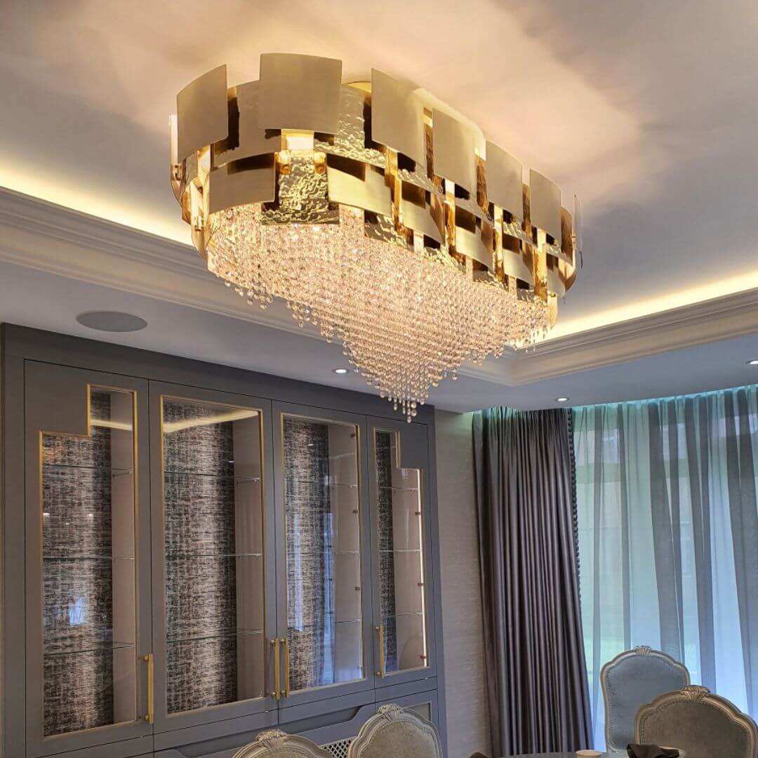 Fervent Oval-Shaped Gold Crystal Chandelier Light Above Dining Table – Elegant Modern Lighting