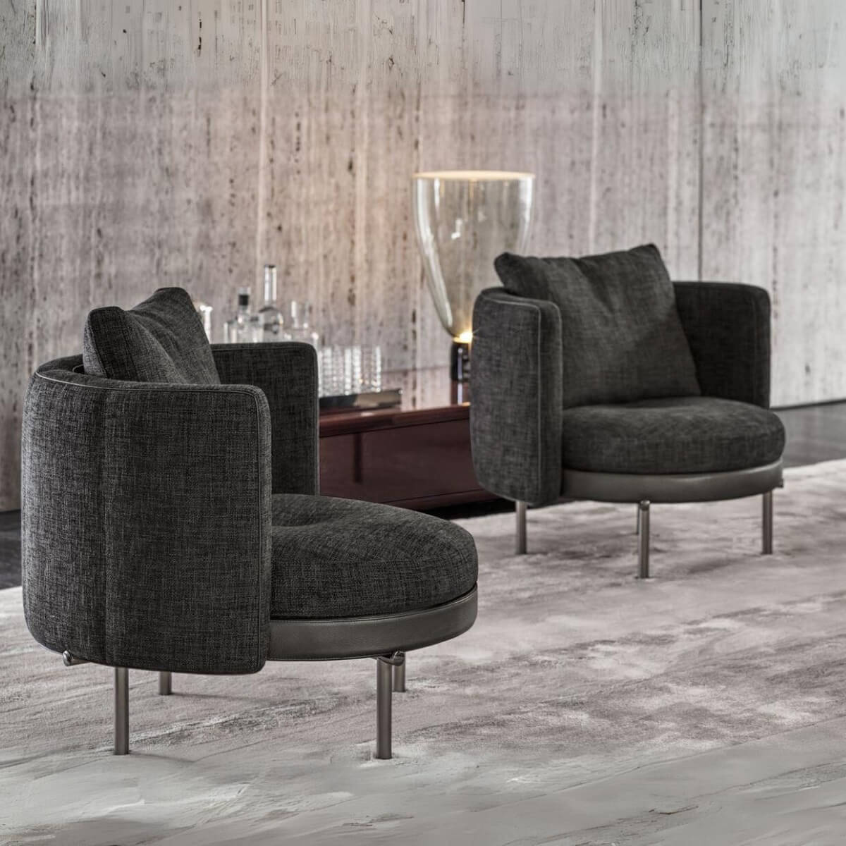 Modern Flux Forma Serene single-seater sofa featuring breathable cotton linen fabric