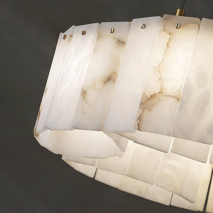 Luxe Alabaster Brass ceiling lamp – detailed view of marble in modern elegant hanging light fixture