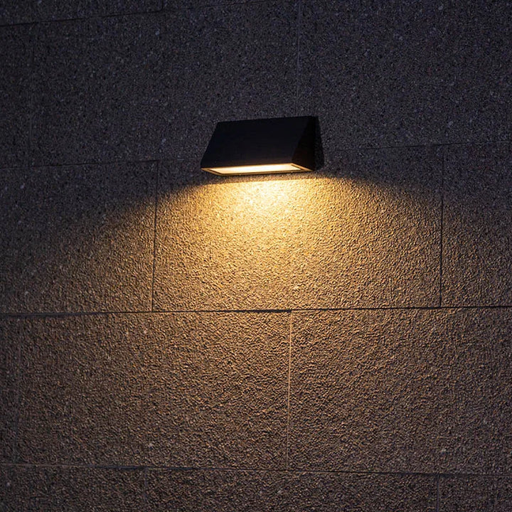 PRISM GLOW LED Wall Light – Elegant LED fixture offering bright, energy-efficient lighting for modern interiors and exteriors.