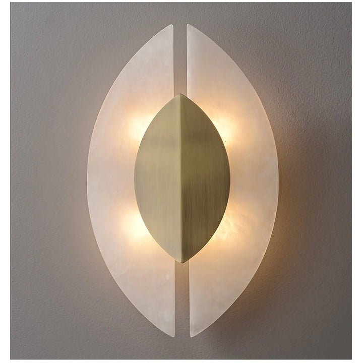 Solari alabaster leaf sconce light on front view, modern elegant decorative wall light for interiors