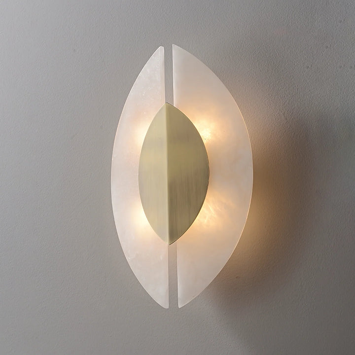 Solari alabaster leaf sconce on side view, modern elegant decorative wall light for interiors