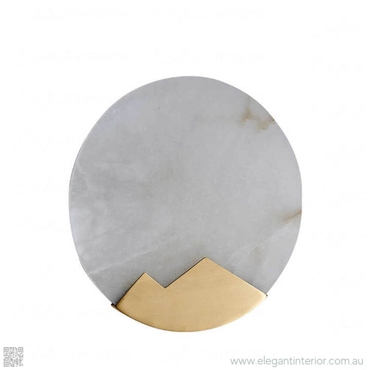 Front view of Marmar wall light, featuring copper lamp body and exquisite marble design