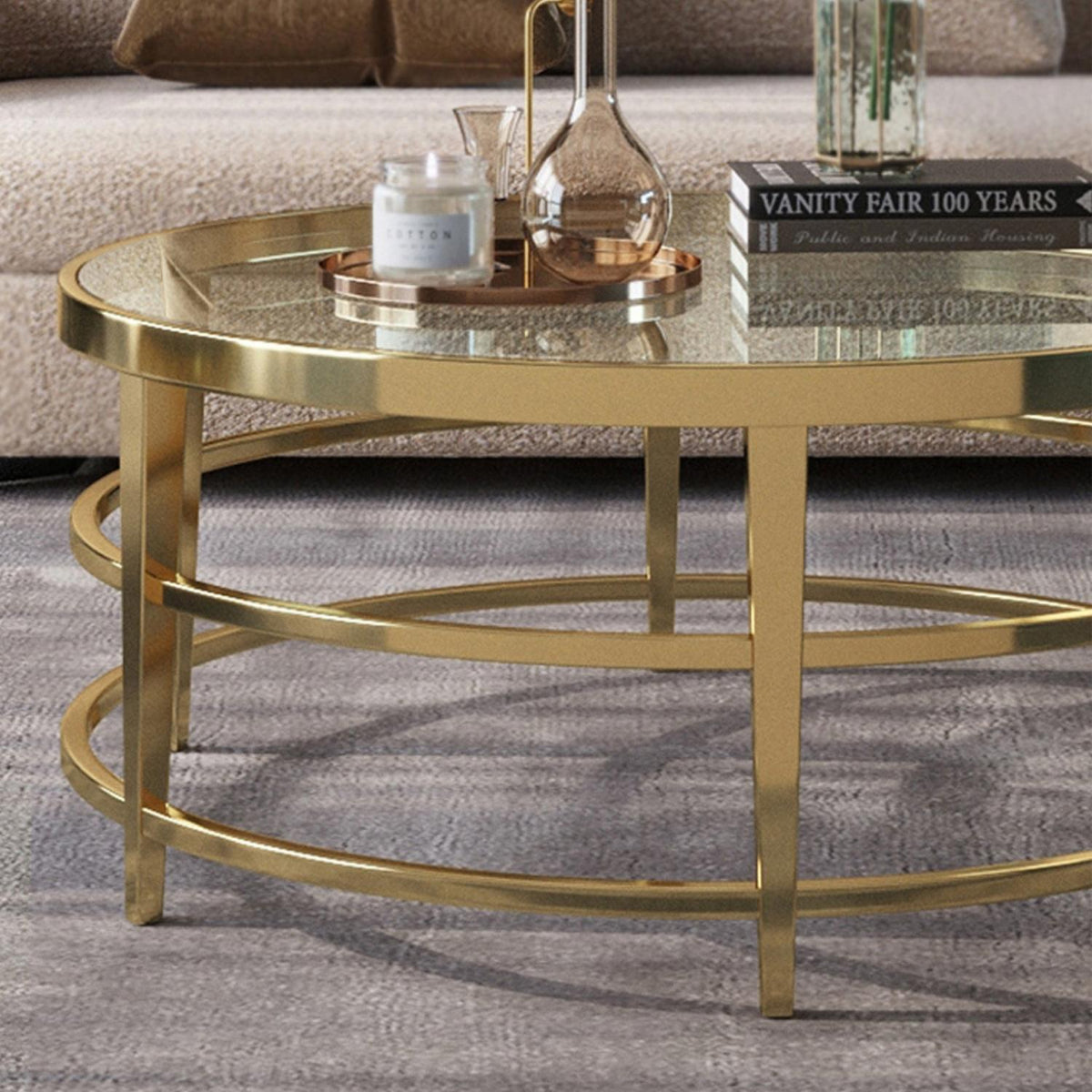 Detail view of Rose luxury coffee table – close-up of glass surface and polished gold base showcasing elegant craftsmanship